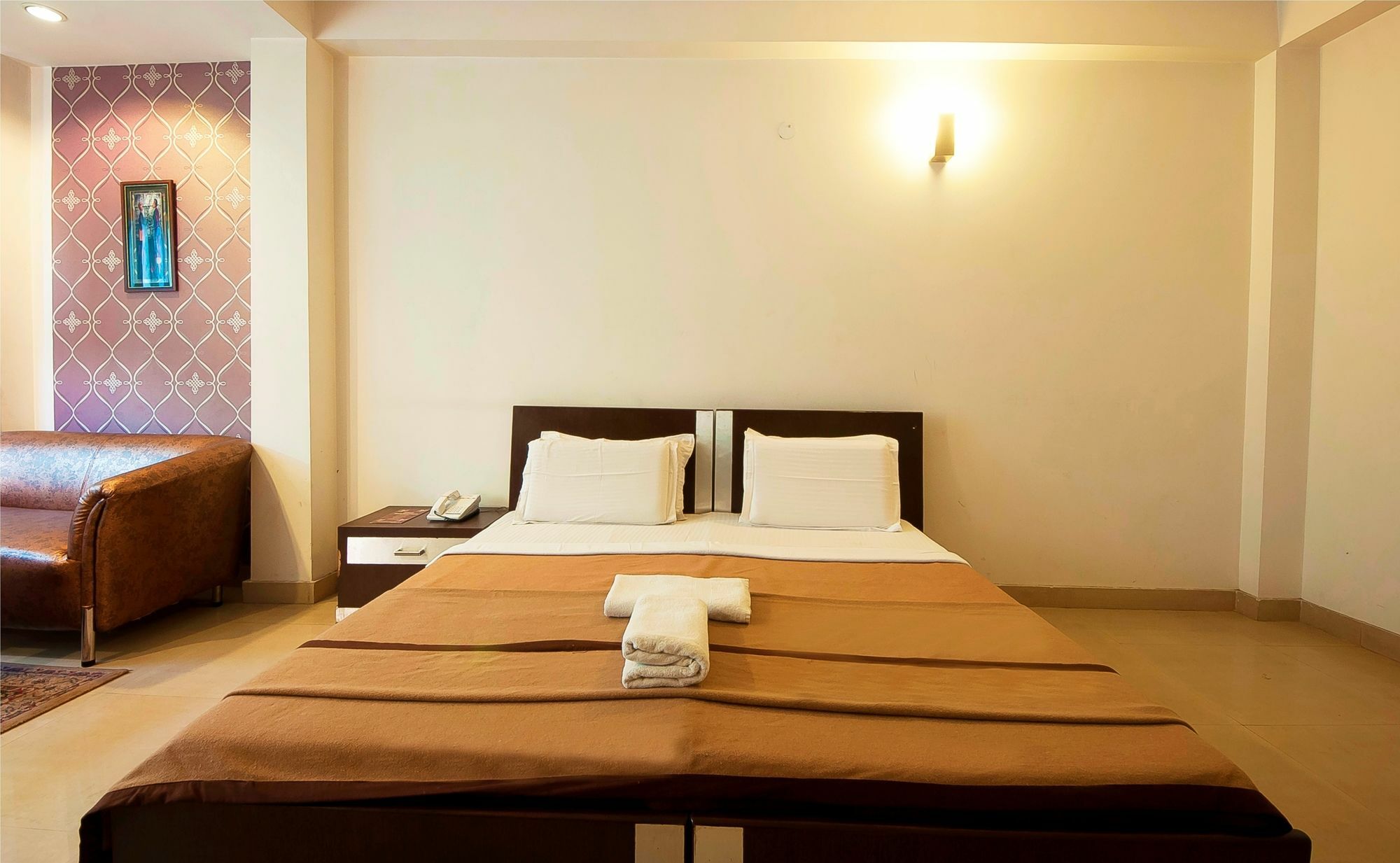 Hotel Lohmod At National Highway 8 - Free Airport Transffer New Delhi Ngoại thất bức ảnh